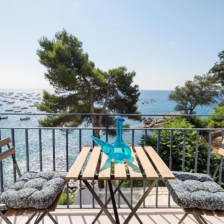 Precioso Apartamento En Primera Linea De Mar En Calella De Palafrugell Exterior photo
