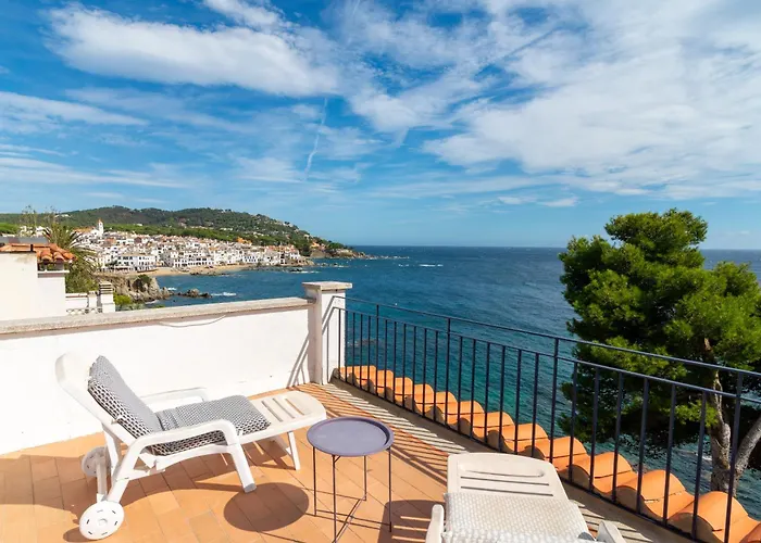 Precioso Apartamento En Primera Linea De Mar En Calella De Palafrugell