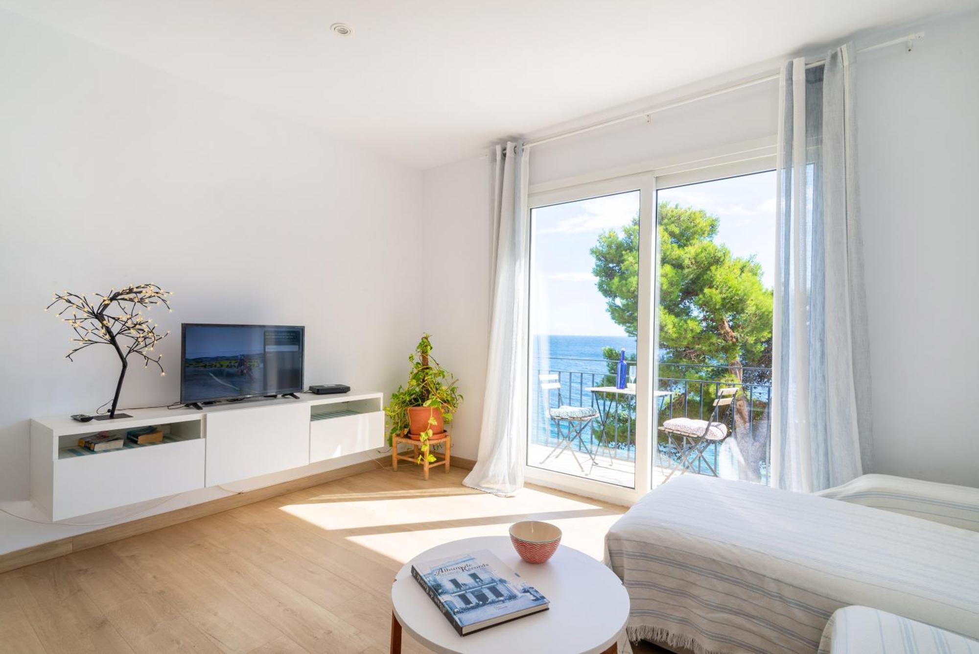 Apartment Precioso En Primera Linea De Mar En Calella De Palafrugell